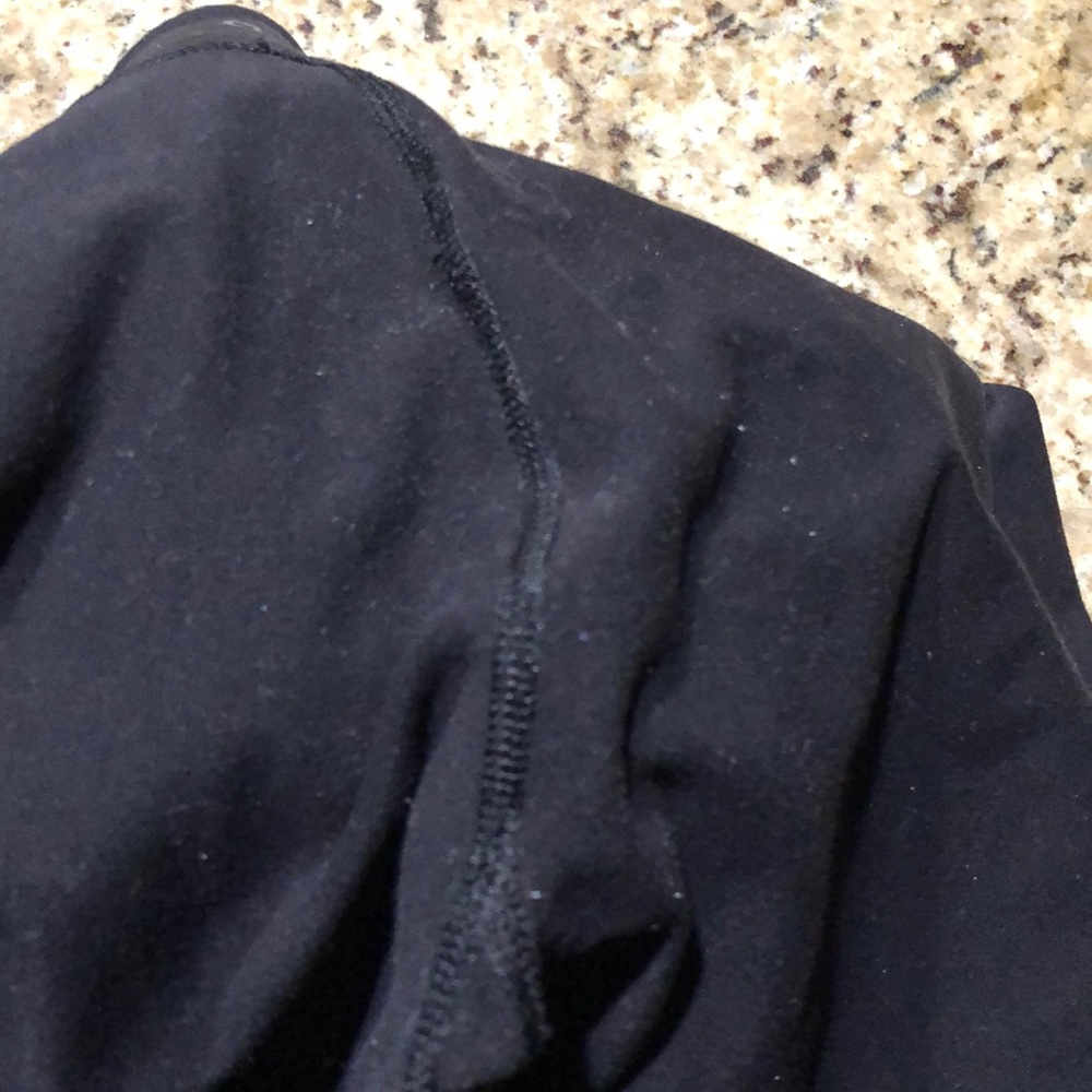 Lululemon Reversible Crop - Picture 13 of 16